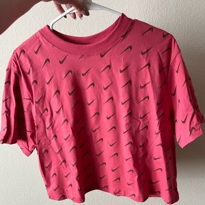 SOLD - Nike crop top